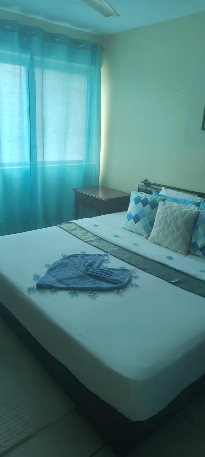 Beach-Side Condos At Turtle Beach Towers Ocho Ríos Chambre photo